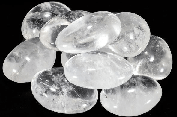 石・シルキークォーツSilky quartz1-min